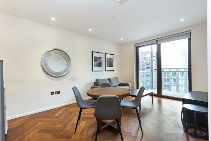 2 Bedroom Flat To Rent In Ambassador Building Embassy Gardens, New Union Square, London, SW11