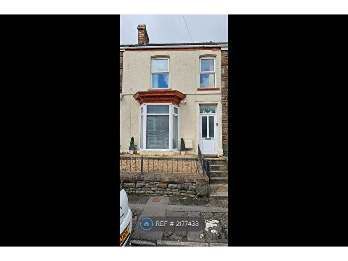 5 Bedroom Terraced House To Rent In Rhondda Street, Swansea, SA1