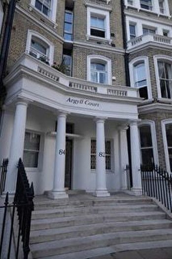 2 Bedroom Flat To Rent In Argyll Court, Lexham Gardens, London, W8