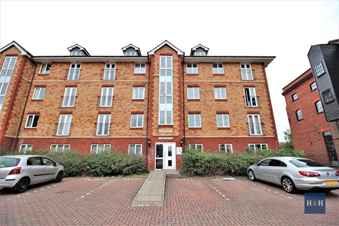 2 Bedroom Apartment To Rent In Henry Bird Way, Southbridge -, NN4