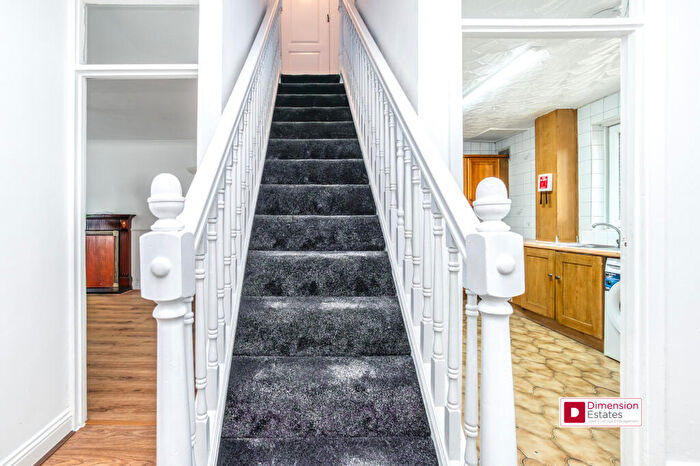 4 Bedroom Maisonette To Rent In Solebay Street, London, E1