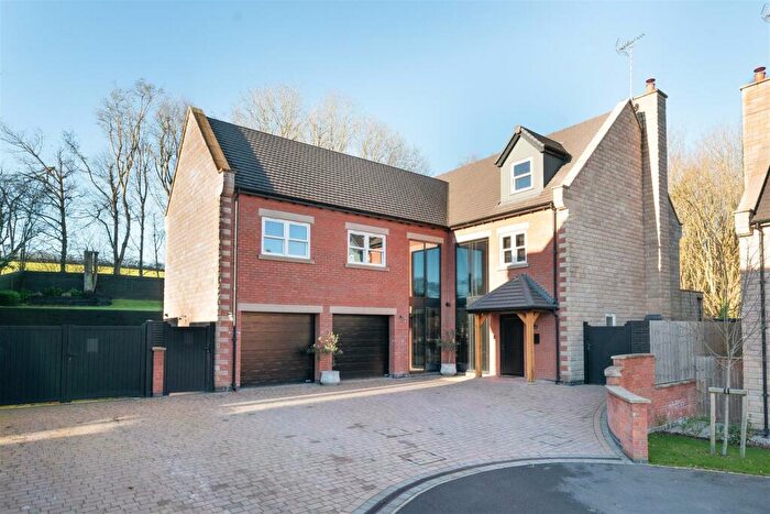 4 Bedroom Detached House For Sale In Lisset Close, Oakerthorpe, Alfreton, Derbyshire, DE55