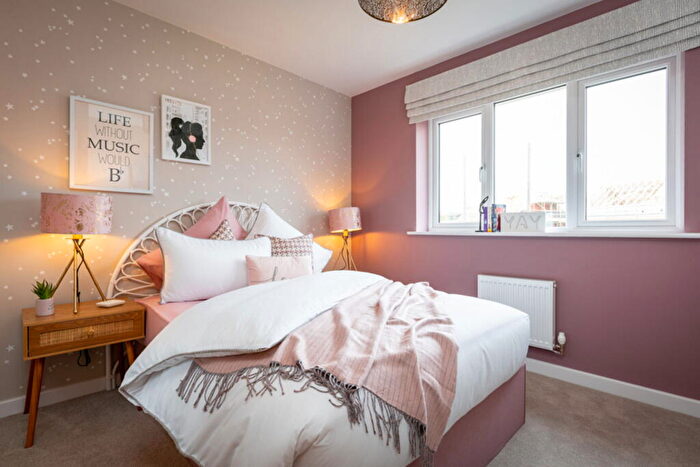 4 Bedroom Detached House For Sale In Great Horwood Road, Winslow, MK18