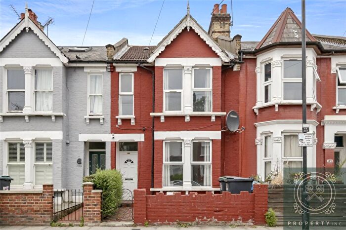 4 Bedroom Terraced House For Sale In Fairfax Road, London, N8