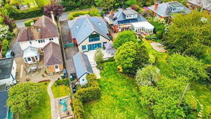 4 Bedroom Detached House For Sale In Kingston Road, Taunton, TA2