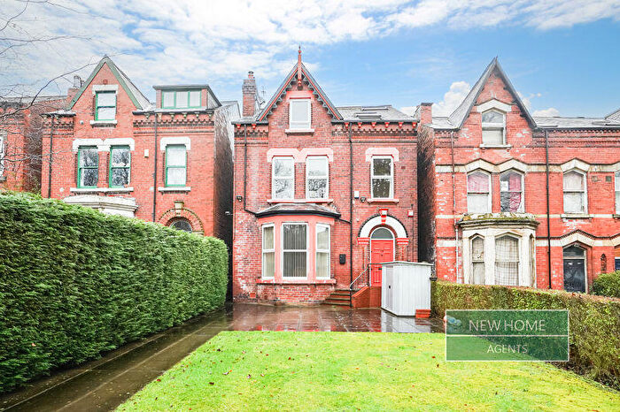 6 Bedroom Detached House For Sale In Sholebroke Avenue Leeds, LS7