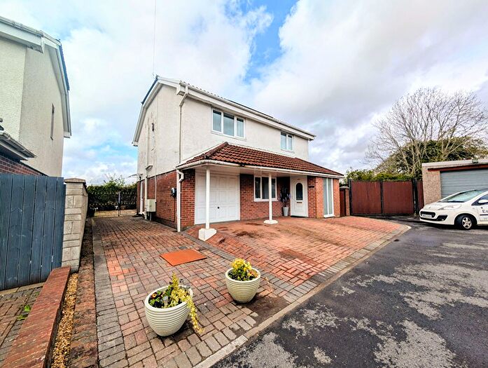 4 Bedroom Detached House For Sale In Gwaunfarren Road, Merthyr Tydfil, CF47