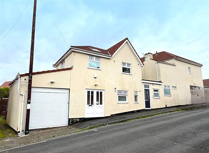 2 Bedroom Maisonette To Rent In Nags Head Hill, St George, Bristol, BS5