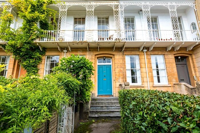 2 Bedroom Apartment To Rent In Burlington Road, Redland, Bristol, BS6