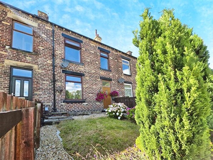 3 Bedroom Terraced House For Sale In Boundary Street, Heckmondwike, West Yorkshire, WF16