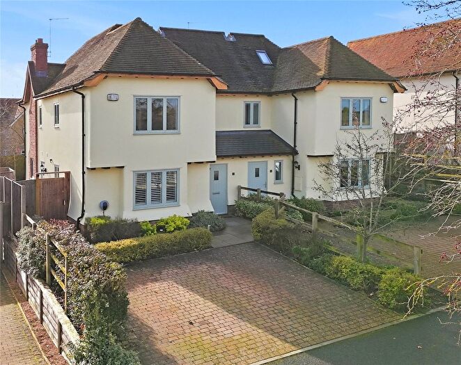 4 Bedroom Semi-Detached House For Sale In Pastures Close, Newport, Nr Saffron Walden, Essex, CB11