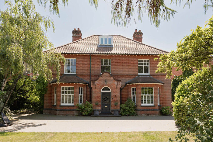 6 Bedroom Detached House For Sale In Newmarket Road, Norwich, NR4