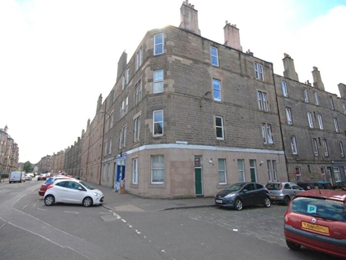 2 Bedroom Flat To Rent In Thorntree Street, Edinburgh, EH6