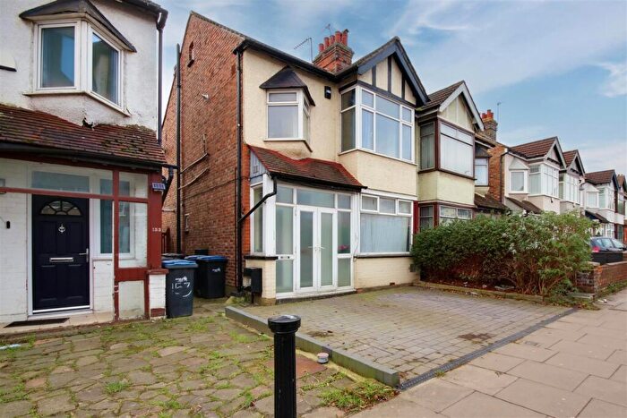 2 Bedroom Flat For Sale In Southbury Road, Enfield, EN1