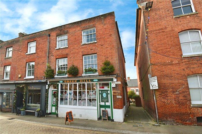 1 Bedroom Apartment For Sale In Bell Street, Romsey, Hampshire, SO51