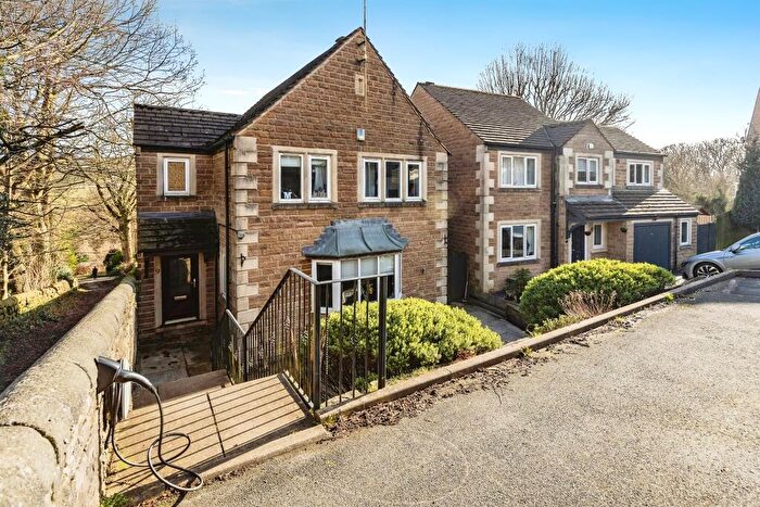 4 Bedroom Detached House For Sale In Orchard Rise, Sowerby Bridge, HX6