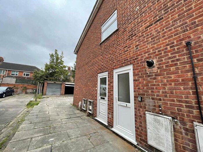 2 Bedroom Apartment To Rent In Ainslie Street, Grimsby, DN32