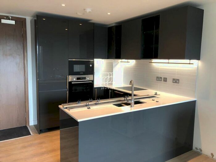 1 Bedroom Flat To Rent In Blenheim Mansions, London, N8