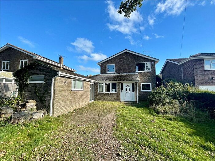 3 Bedroom Detached House For Sale In Hayters Way, Alderholt, Fordingbridge, Dorset, SP6