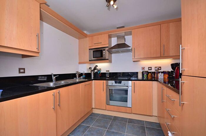 1 Bedroom Flat To Rent In Constable House, Canary Wharf, London, E14