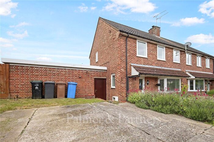 3 Bedroom Semi Detached House To Rent In Carmarthen Close, Ipswich, Suffolk, IP2