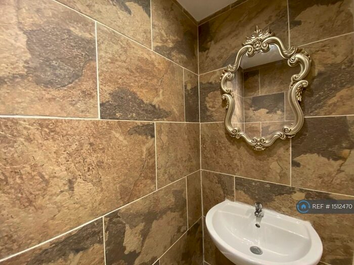 1 Bedroom Flat To Rent In Percy Road, Leicester, LE2