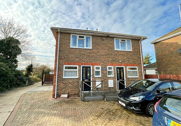 2 Bedroom Semi-Detached House To Rent In Langney Rise, Eastbourne, BN23