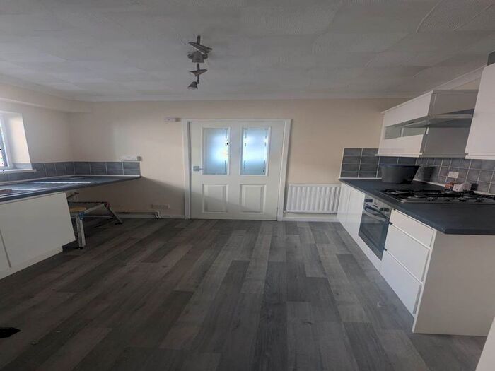 3 Bedroom Property To Rent In Arthur Street, Port Talbot, SA12