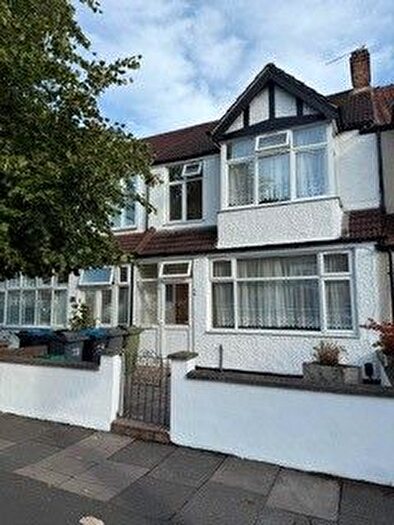 3 Bedroom Terraced House To Rent In Stanford Way, Norbury, SW16