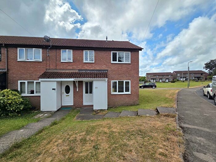 3 Bedroom Property To Rent In Beaumaris Way, Grove Park, Blackwood, NP12