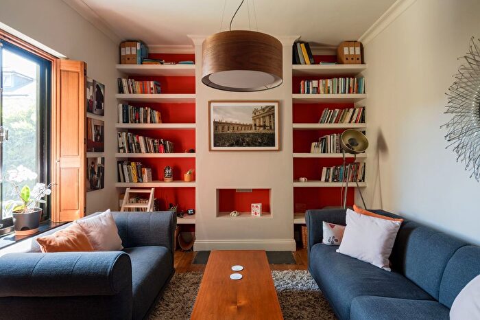 1 Bedroom Flat For Sale In Church Road, Leyton, London, E10