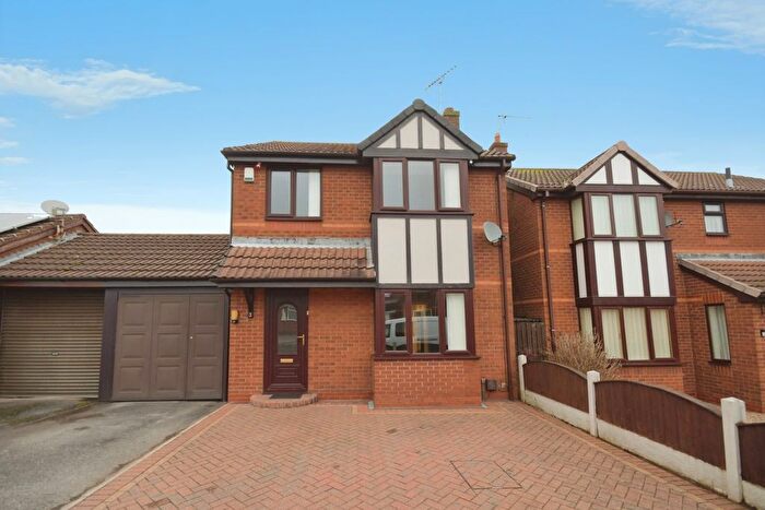 3 Bedroom Detached House For Sale In Linden Road, Creswell, Worksop, Derbyshire, S80