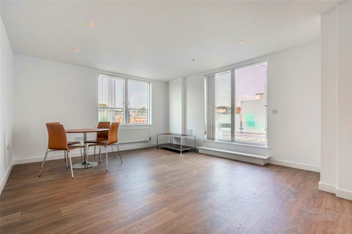 2 Bedroom Apartment To Rent In City Walk Apartments, Perry Vale, Forest Hill, London, SE23