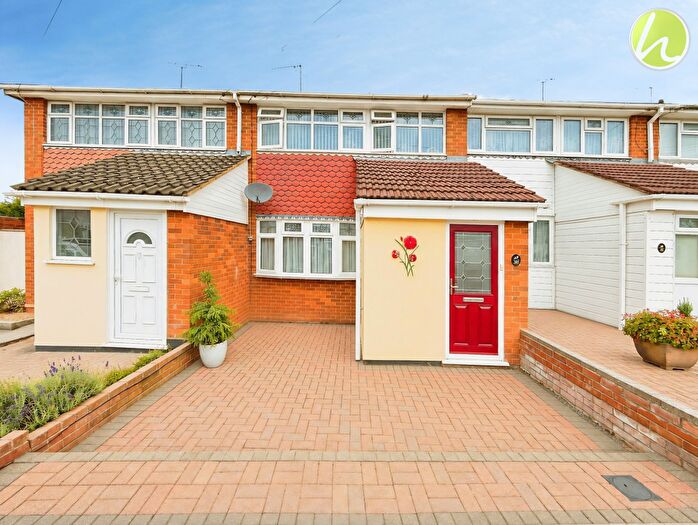 3 Bedroom Terraced House For Sale In Brampton Close, Corringham, SS17