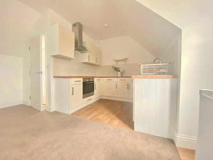 2 Bedroom Apartment To Rent In Birchington, CT7