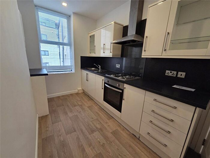 1 Bedroom Flat To Rent In Radford Road, Plymouth, Devon, PL1