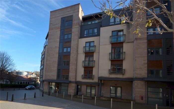 2 Bedroom Flat To Rent In West Tollcross, Edinburgh, EH3