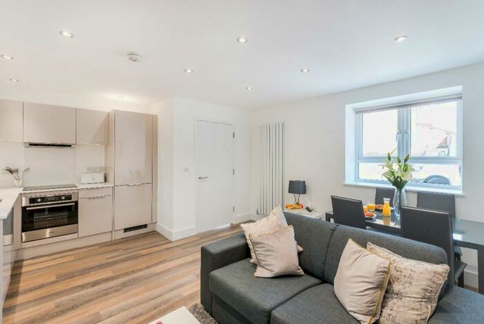 1 Bedroom Apartment To Rent In Portway, E15