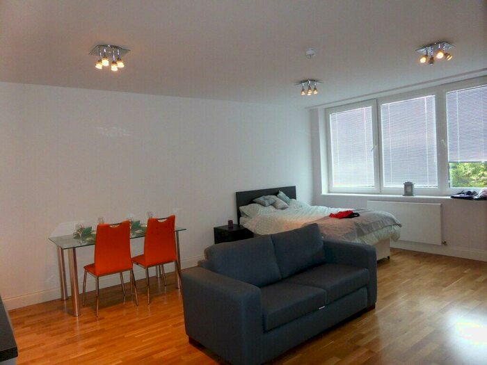 Studio To Rent In Exeter Road, Newmarket, CB8