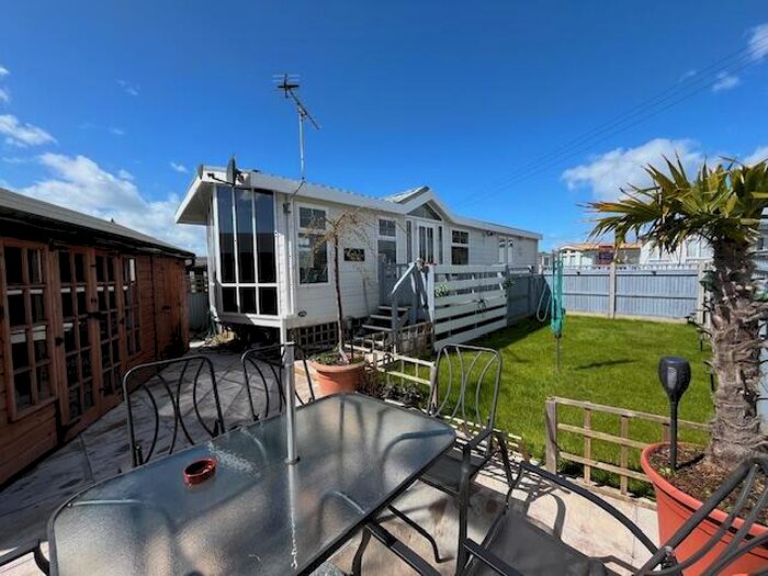 2 Bedroom Caravan For Sale In Freeways, Selsey, PO20