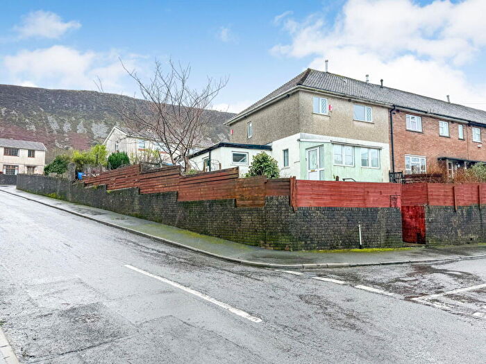 3 Bedroom End Of Terrace House For Sale In Excelsior Terrace, Maerdy, Ferndale, CF43