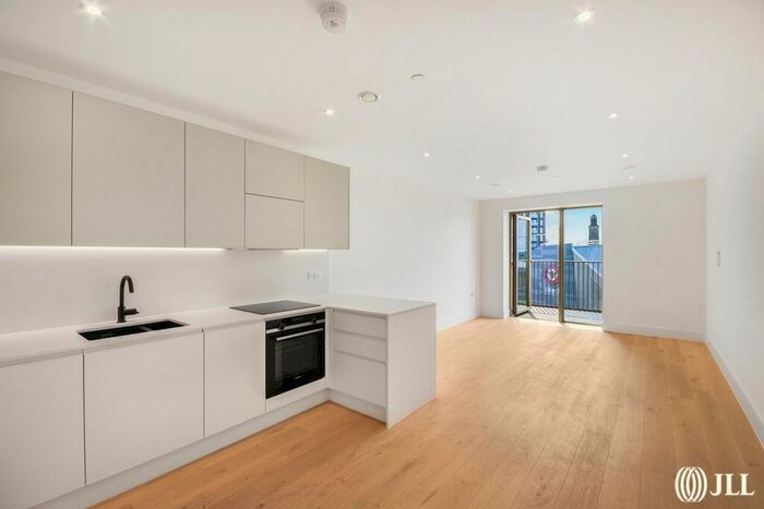 1 Bedroom Flat To Rent In Capital Interchange Way, Brentford, TW8