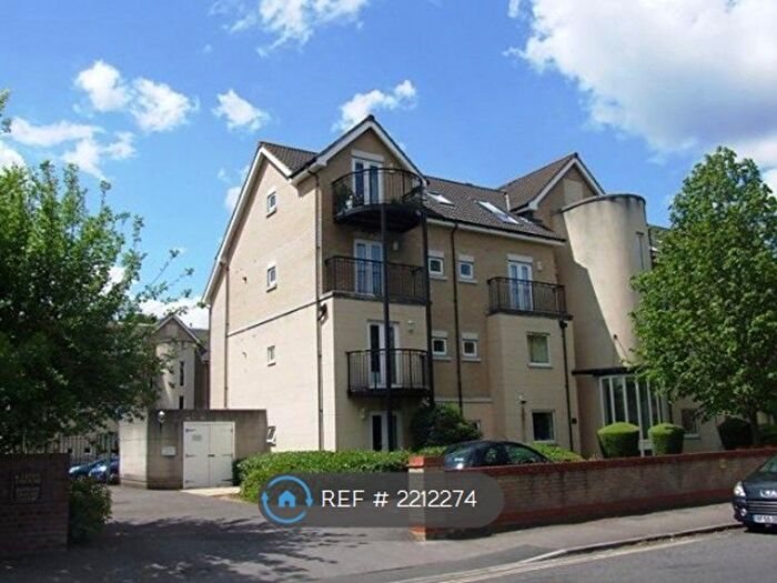 2 Bedroom Flat To Rent In Aspen House, Southampton, SO15