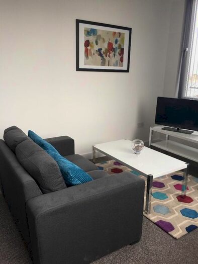 1 Bedroom Flat To Rent In King Cross Street, Halifax, HX1