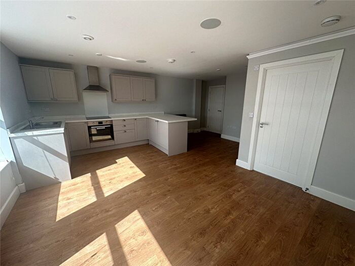 2 Bedroom Flat For Sale In Red Street, Carmarthen, Carmarthenshire, SA31