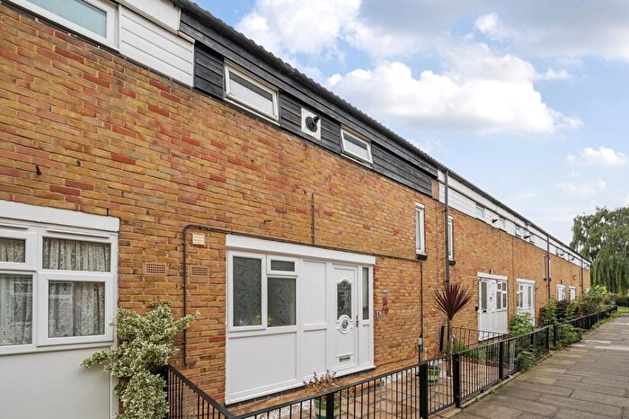 2 Bedroom Terraced House To Rent In Wren Path London, SE28