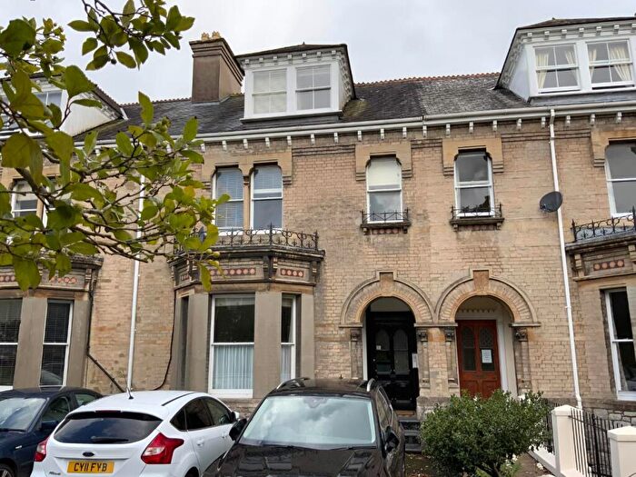 1 Bedroom Flat To Rent In Ebberley Lawn, Barnstaple, EX32