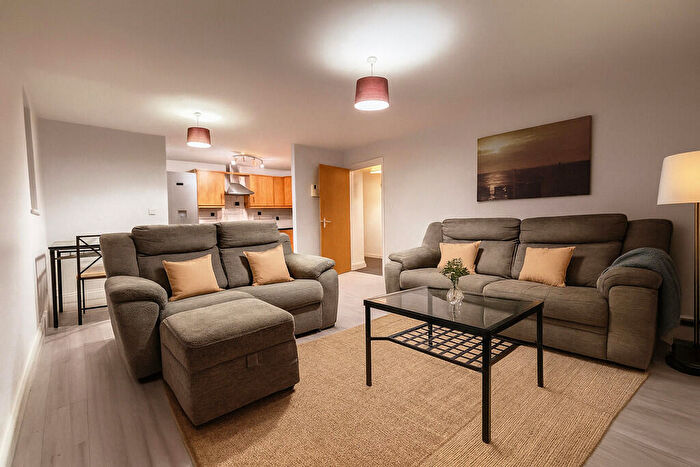 2 Bedroom Flat To Rent In Theatre House, Langworthy Road, M6