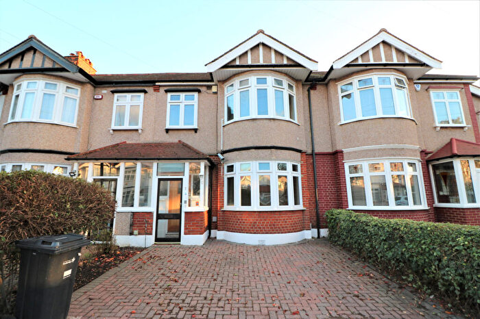 3 Bedroom Terraced House To Rent In Roy Gardens, Ilford, Essex, IG2