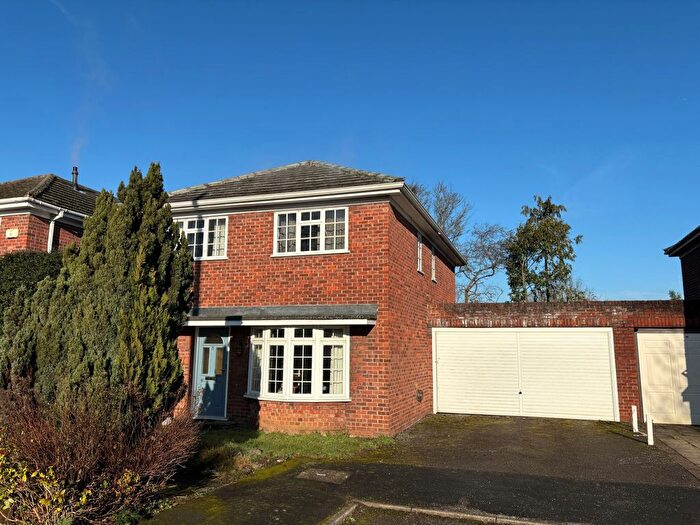 4 Bedroom Detached House For Sale In Vicarage Court, Egham, Surrey, TW20